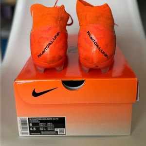 Nike Women's Phantom Luna Elite FG Firm Ground Soccer Cleat - Guava Ice/Black